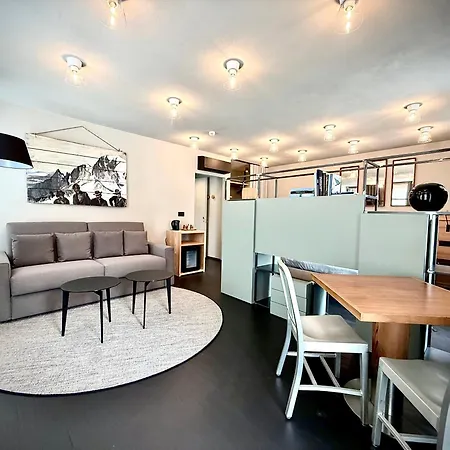 Village Szálloda Pollein