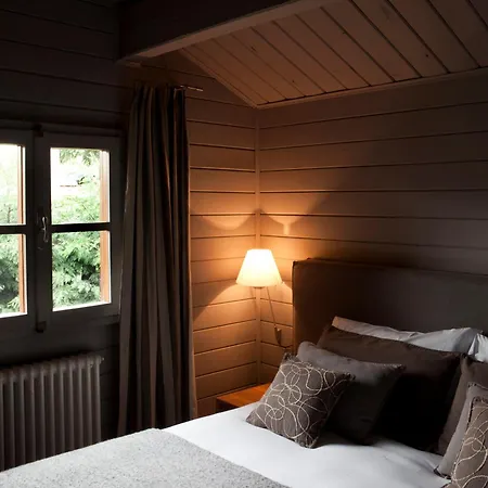 Отель Village Поллен