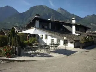 Village Hotel 3*