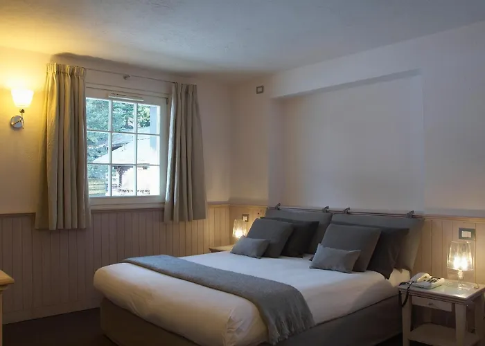 Szálloda Village Pollein